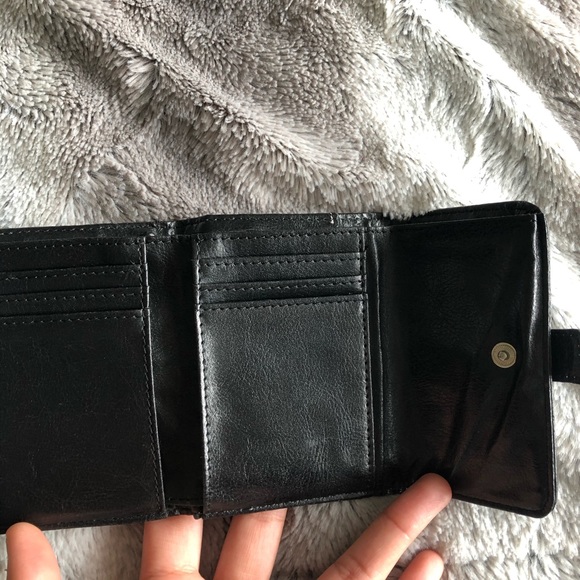 Small black wallet - Picture 2 of 2